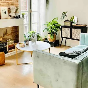 Très Bel De 60m2 En Centre Ville Lavaur (Tarn)